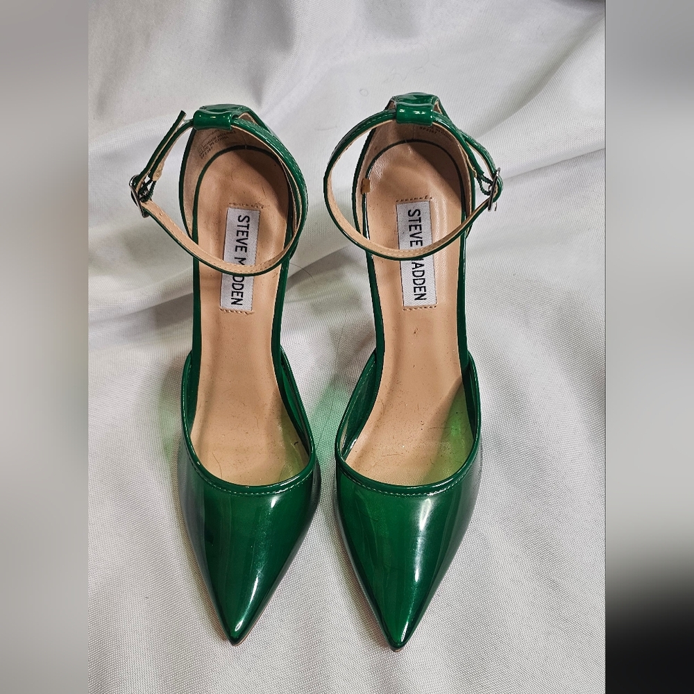 🔥"Steve Madden" Green Jelly Heels